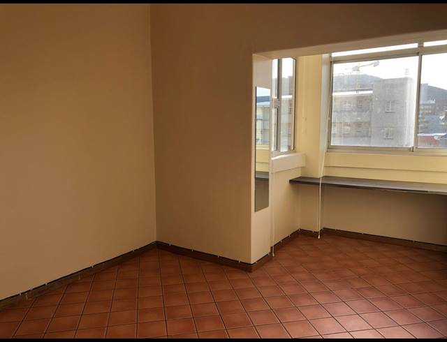 3 BEDROOM APARTMENT RENTED IN ZONNEBLOEM